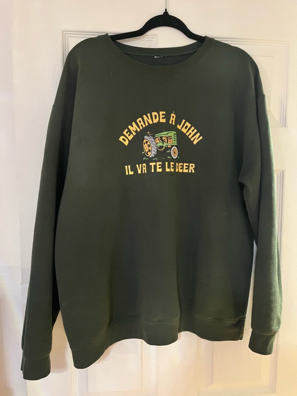 Sweater XL vert olive style vintage tracteur “Demande à John” unisexe comfy - Picture 4 of 4